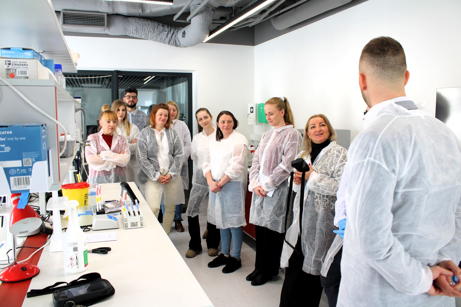 Uczestnicy szkolenia dotyczącego metod luminometrycznych organizowanego w ramach Argenta Experience Lab
